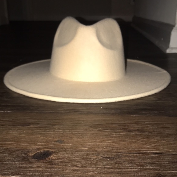 SOLD🍁NWT Ivory Wide Brim Fedora Hat🍂 - Picture 5 of 9